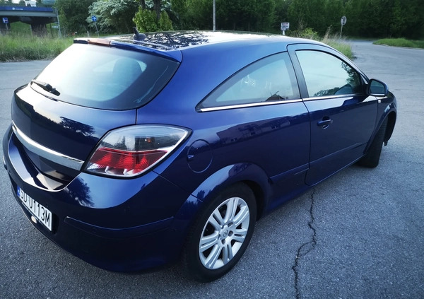 Opel Astra cena 14900 przebieg: 195000, rok produkcji 2009 z Brusy małe 254
